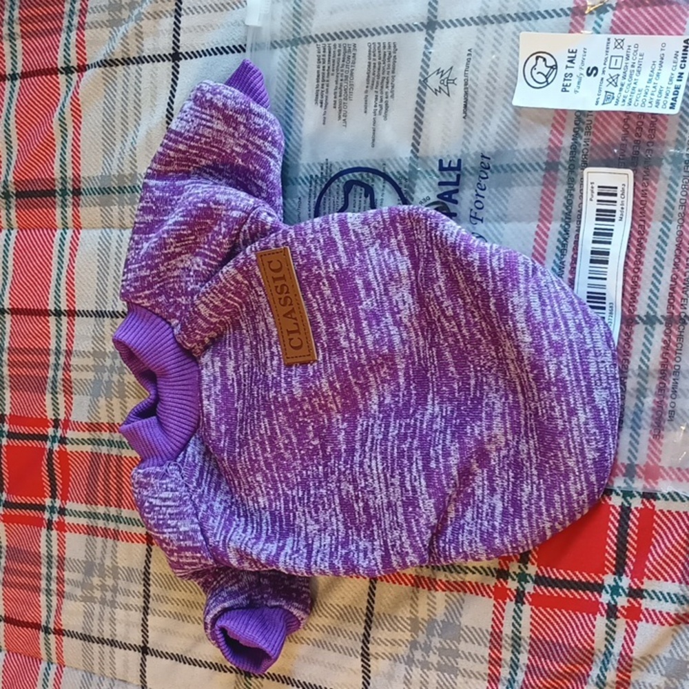 Pet Sweatshirt Size Small,